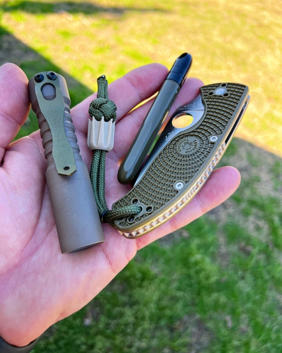 Devant 33 Devant -SPYDERCO Ventes 744